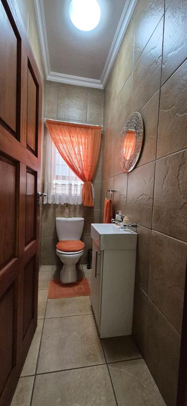 3 Bedroom Property for Sale in Midfield Estate Gauteng