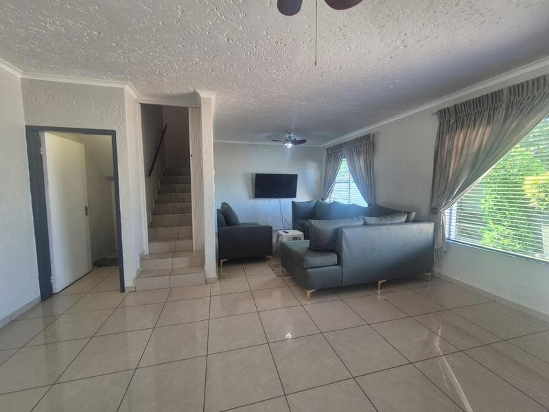 3 Bedroom Property for Sale in Brackenhurst Gauteng