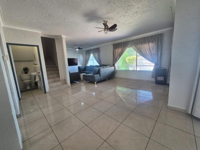 3 Bedroom Property for Sale in Brackenhurst Gauteng