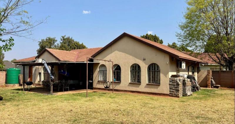 3 Bedroom Property for Sale in Mayberry Park Gauteng