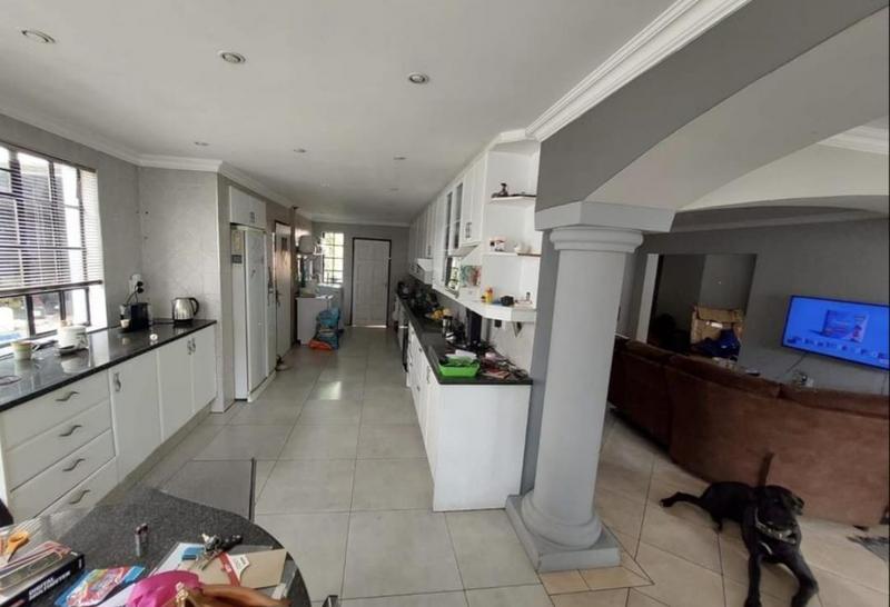 4 Bedroom Property for Sale in South Crest Gauteng