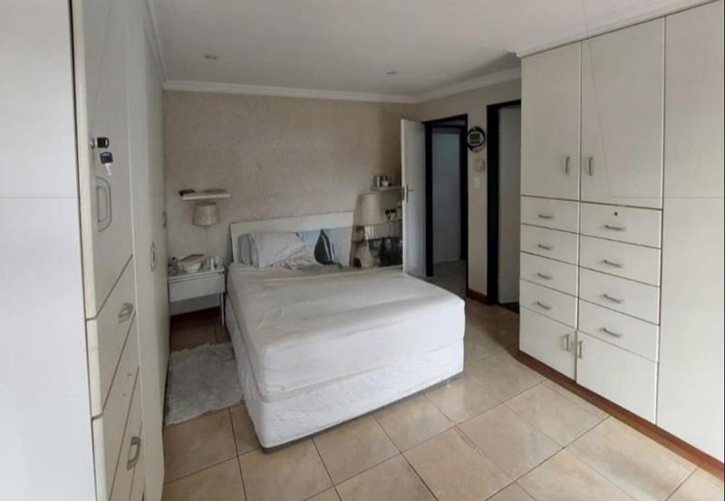 4 Bedroom Property for Sale in South Crest Gauteng
