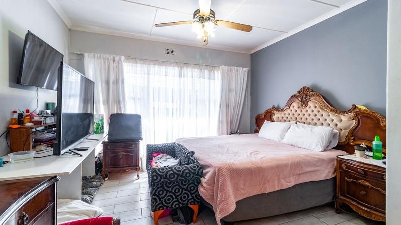 4 Bedroom Property for Sale in The Hill Gauteng