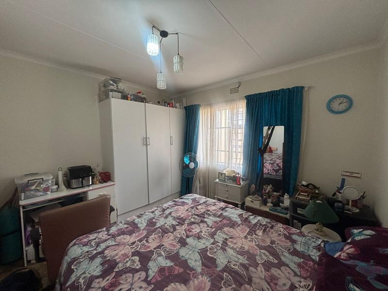 3 Bedroom Property for Sale in Albertskroon Gauteng