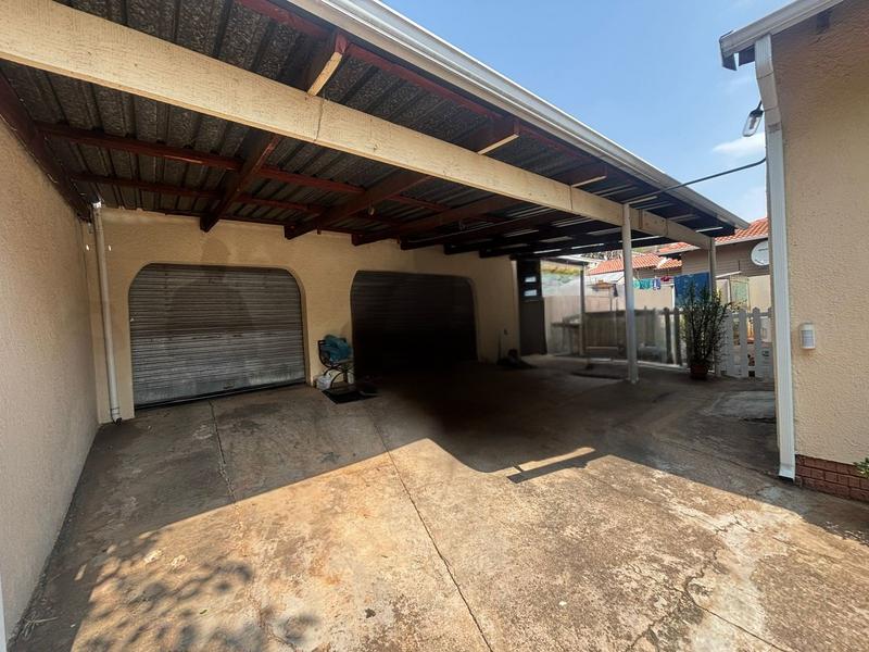 3 Bedroom Property for Sale in Albertskroon Gauteng