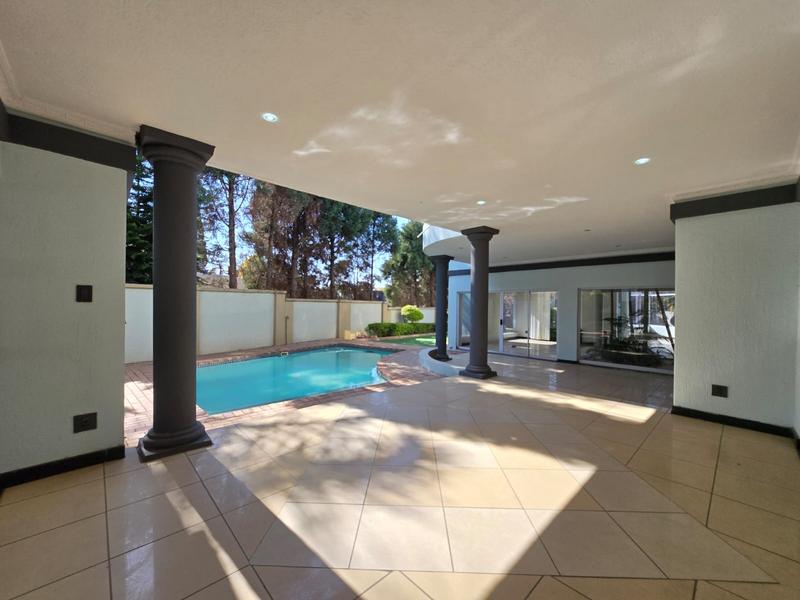 6 Bedroom Property for Sale in Silver Lakes Gauteng
