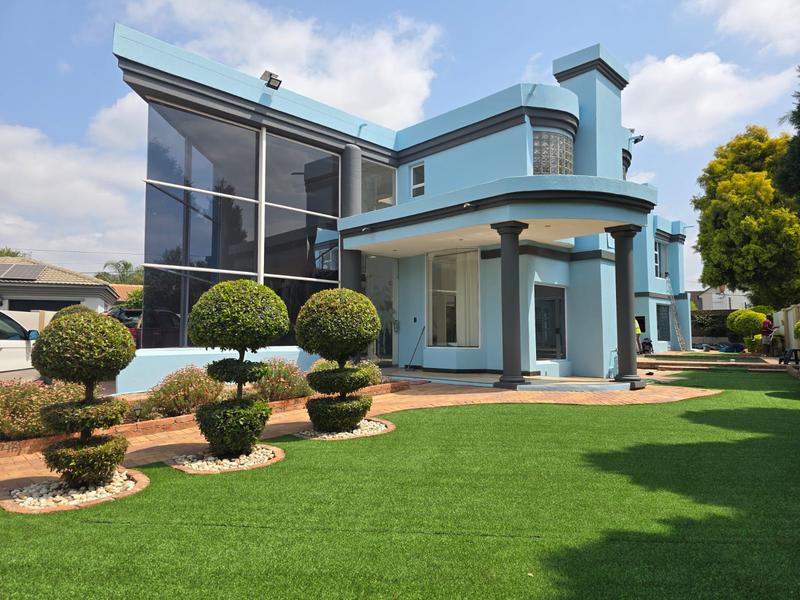 To Let 6 Bedroom Property for Rent in Silver Lakes Gauteng