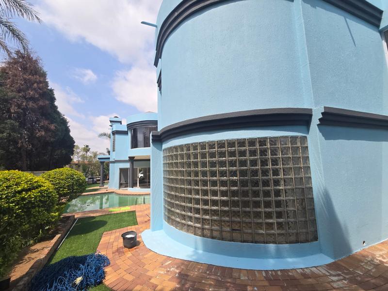 To Let 6 Bedroom Property for Rent in Silver Lakes Gauteng