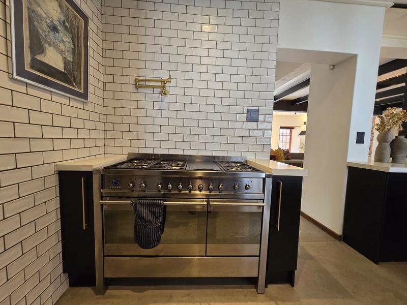 To Let 5 Bedroom Property for Rent in Waterkloof A H Gauteng