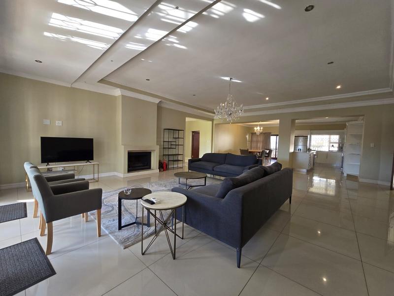 5 Bedroom Property for Sale in Waterkloof Ridge Gauteng