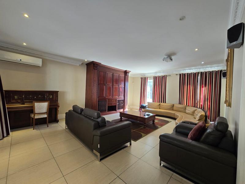 5 Bedroom Property for Sale in Waterkloof Ridge Gauteng