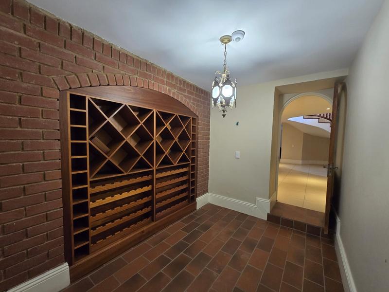 5 Bedroom Property for Sale in Waterkloof Ridge Gauteng