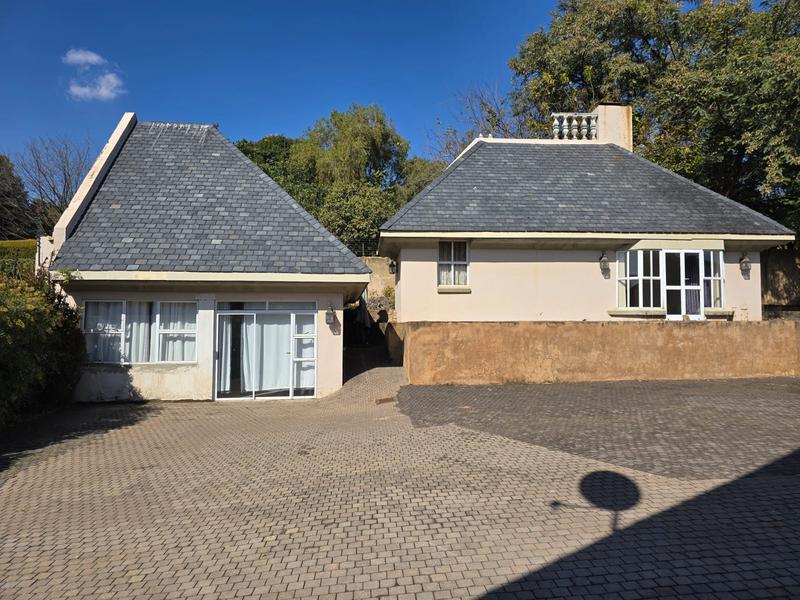 5 Bedroom Property for Sale in Waterkloof Ridge Gauteng