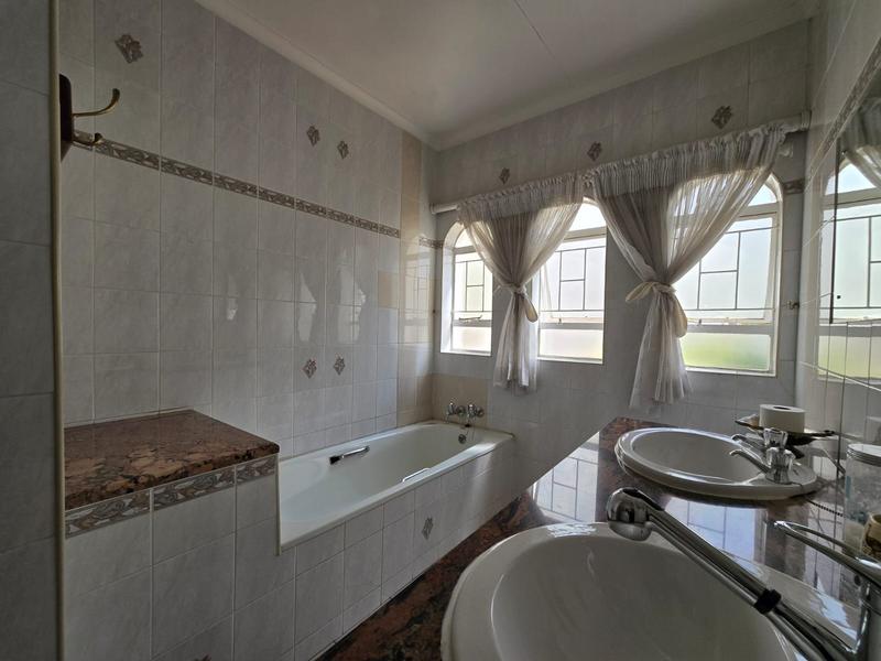 9 Bedroom Property for Sale in Muckleneuk Gauteng