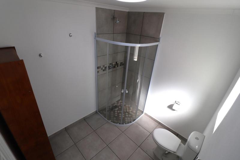 To Let 1 Bedroom Property for Rent in Fontainebleau Gauteng