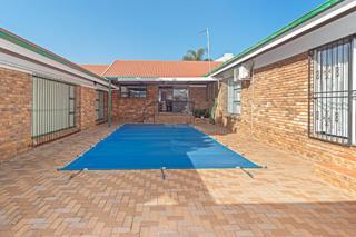 4 Bedroom Property for Sale in Amandasig Gauteng