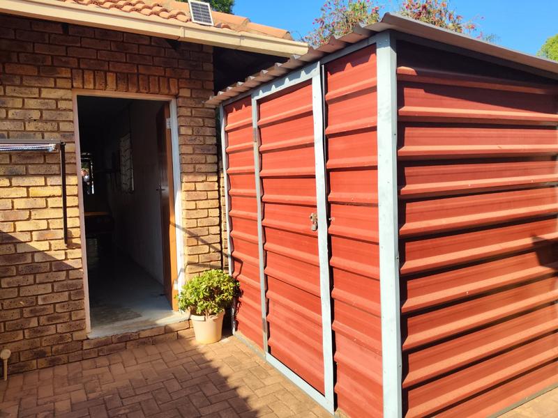2 Bedroom Property for Sale in Ninapark Gauteng