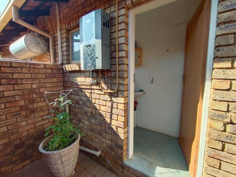 2 Bedroom Property for Sale in Ninapark Gauteng