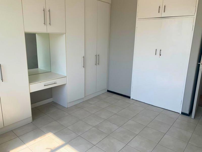 2 Bedroom Property for Sale in Nimrodpark Gauteng