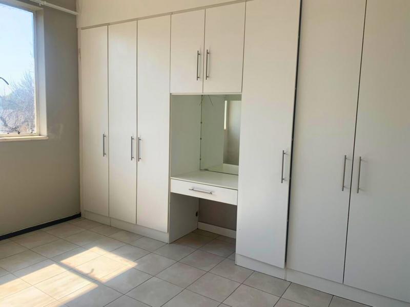 2 Bedroom Property for Sale in Nimrodpark Gauteng