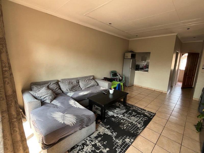 2 Bedroom Property for Sale in Buccleuch Gauteng
