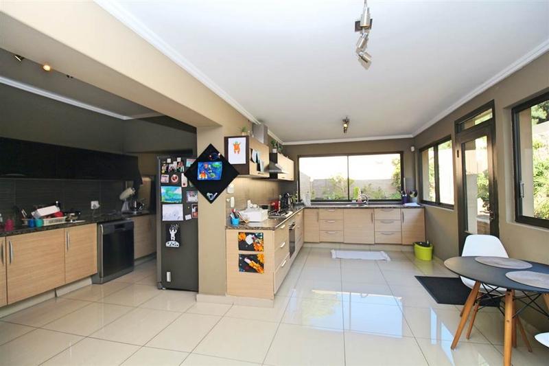To Let 5 Bedroom Property for Rent in Bryanston Gauteng