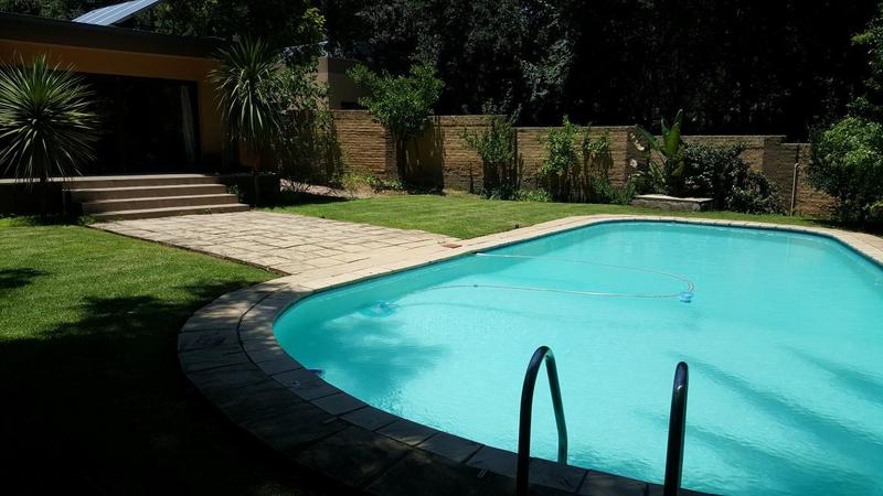 To Let 5 Bedroom Property for Rent in Bryanston Gauteng