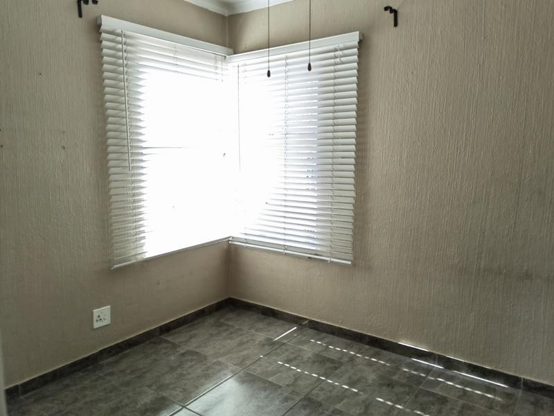 2 Bedroom Property for Sale in Raceview Gauteng