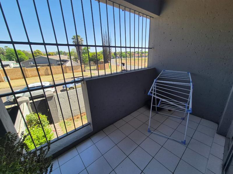 2 Bedroom Property for Sale in Raceview Gauteng