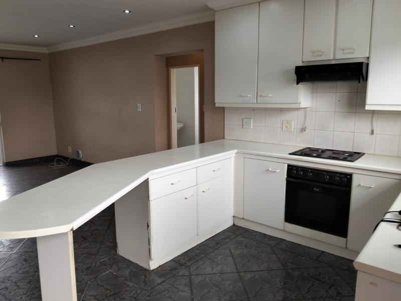 2 Bedroom Property for Sale in Raceview Gauteng