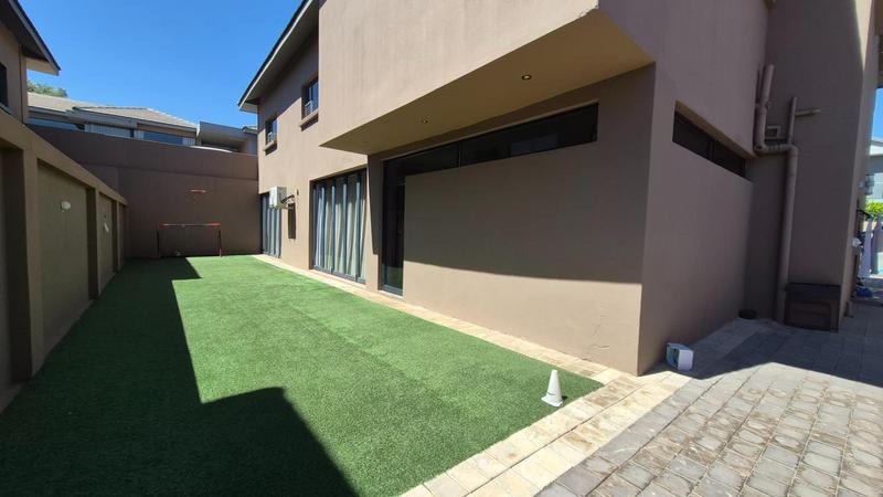 3 Bedroom Property for Sale in Raslouw Gauteng