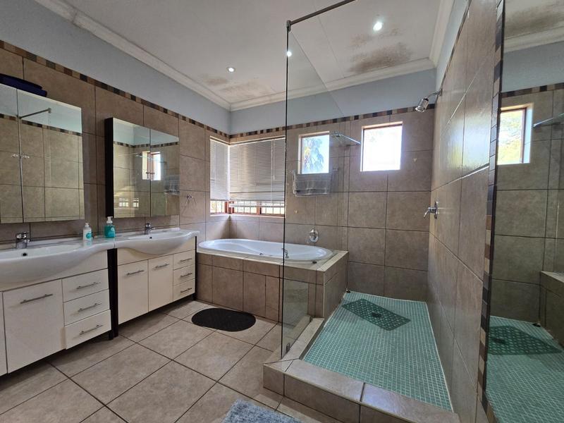 To Let 5 Bedroom Property for Rent in Sterrewag Gauteng