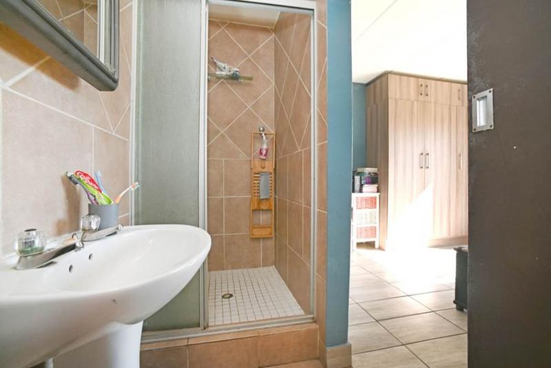 2 Bedroom Property for Sale in Bedfordview Gauteng