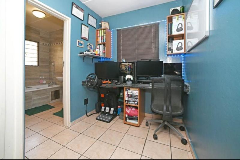 2 Bedroom Property for Sale in Bedfordview Gauteng