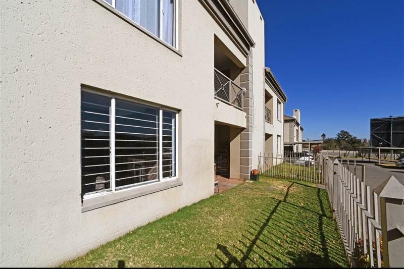 2 Bedroom Property for Sale in Bedfordview Gauteng