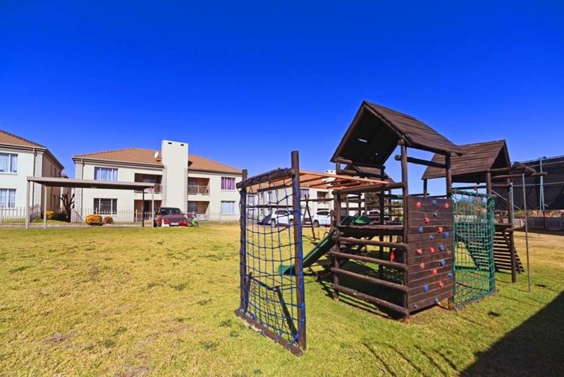 2 Bedroom Property for Sale in Bedfordview Gauteng