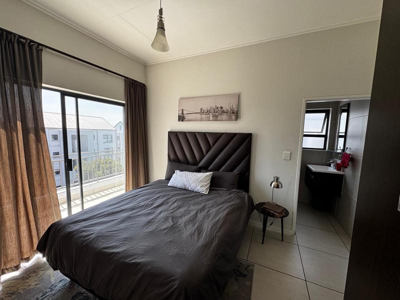 1 Bedroom Property for Sale in Greenstone Hill Gauteng