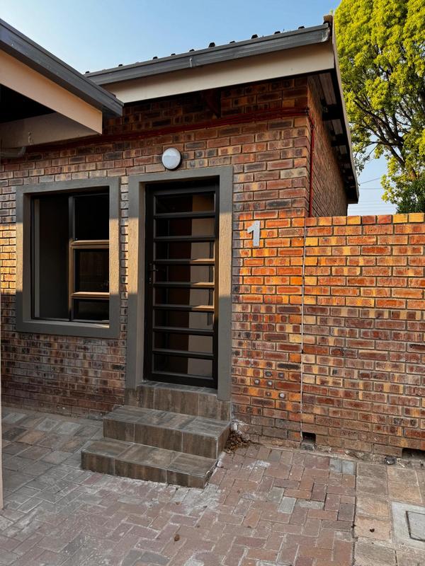 2 Bedroom Property for Sale in Erasmia Gauteng