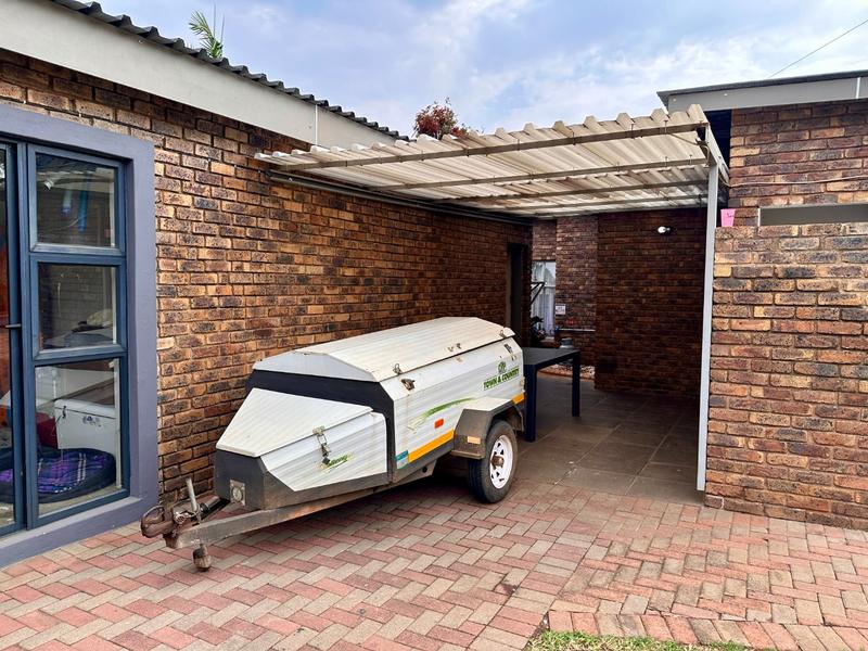 4 Bedroom Property for Sale in Montana Gauteng