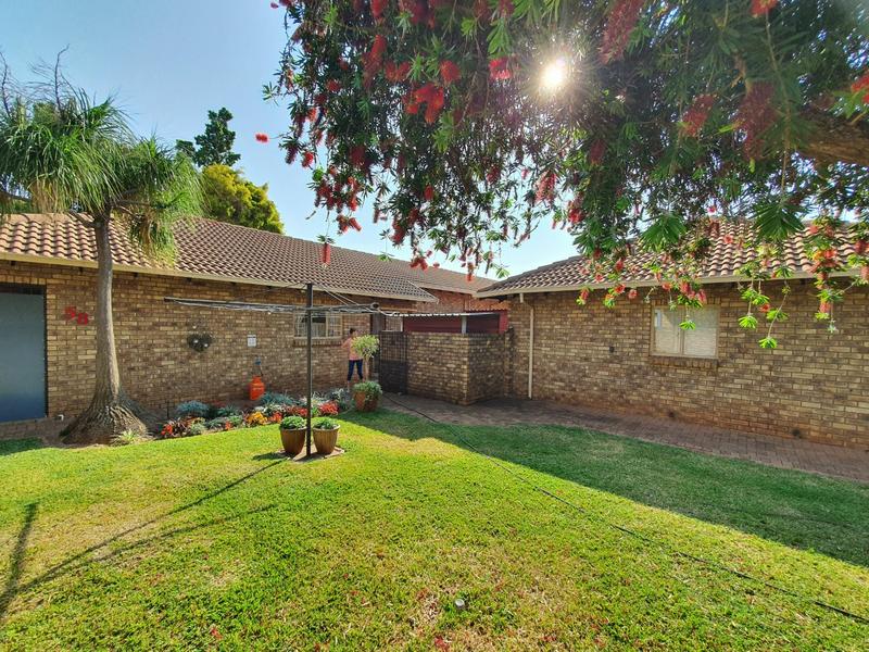 2 Bedroom Property for Sale in Ninapark Gauteng