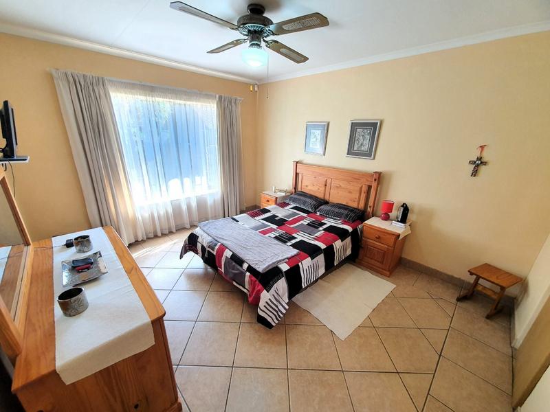 2 Bedroom Property for Sale in Ninapark Gauteng