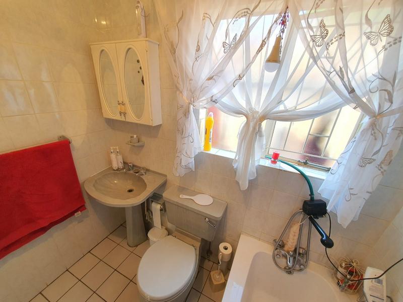 2 Bedroom Property for Sale in Ninapark Gauteng