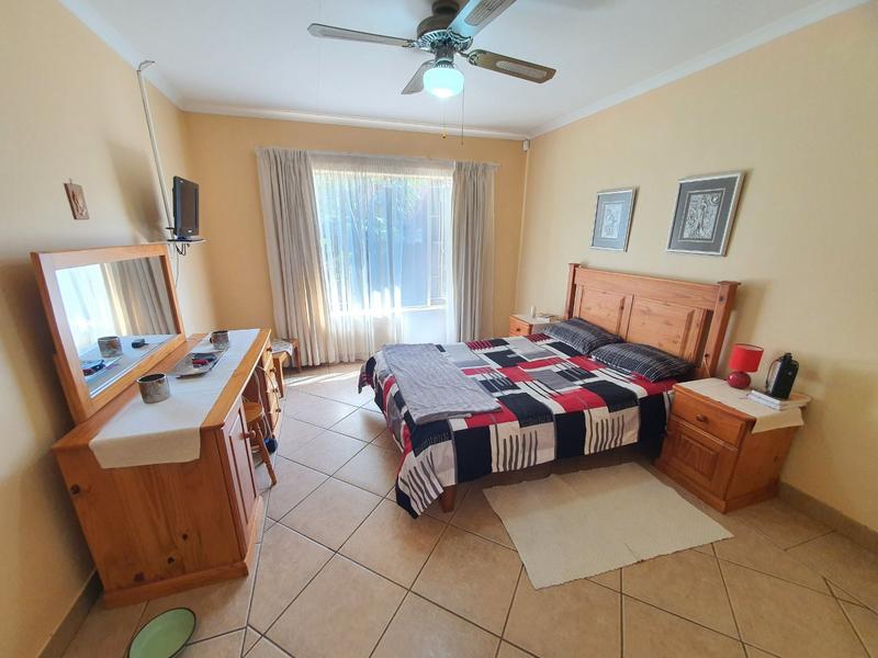 2 Bedroom Property for Sale in Ninapark Gauteng