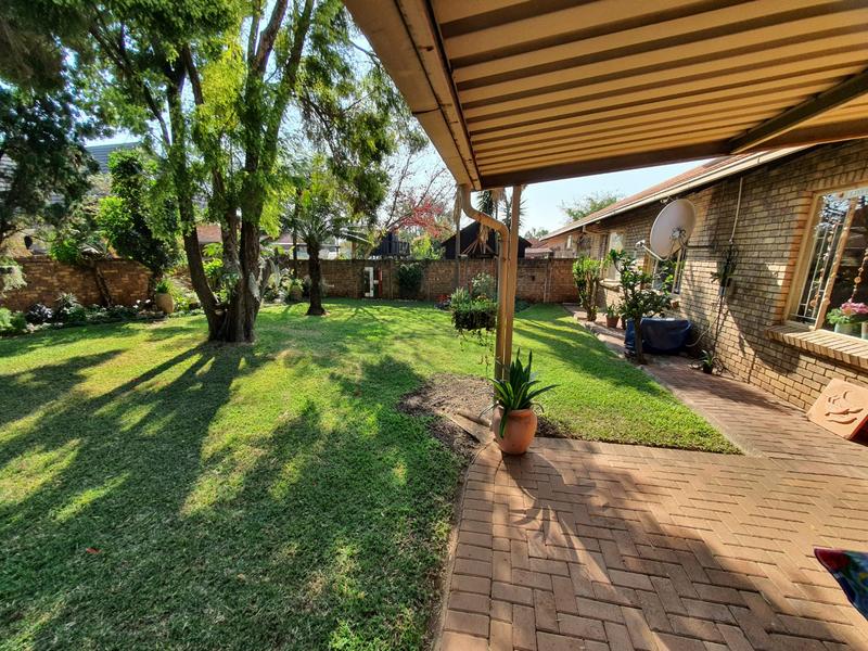 2 Bedroom Property for Sale in Ninapark Gauteng