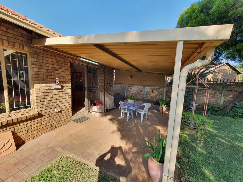 2 Bedroom Property for Sale in Ninapark Gauteng