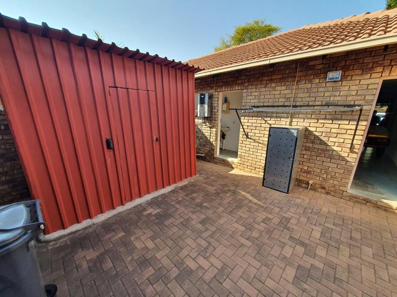 2 Bedroom Property for Sale in Ninapark Gauteng