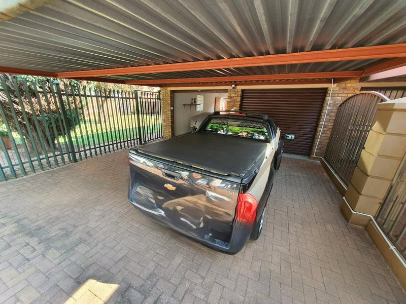 2 Bedroom Property for Sale in Ninapark Gauteng
