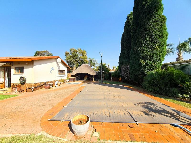 4 Bedroom Property for Sale in The Orchards Gauteng