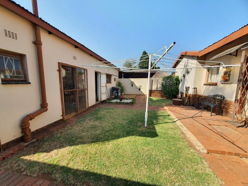 4 Bedroom Property for Sale in The Orchards Gauteng