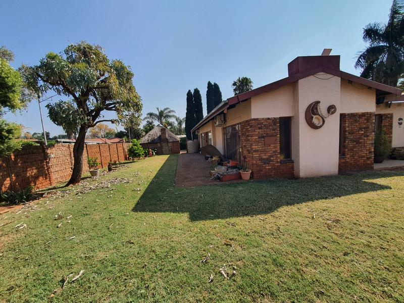 4 Bedroom Property for Sale in The Orchards Gauteng